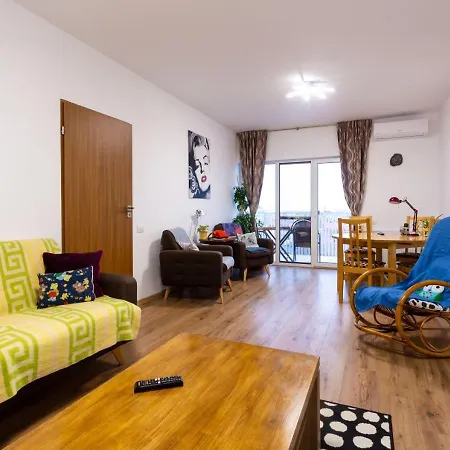 Apartment Vivalia *